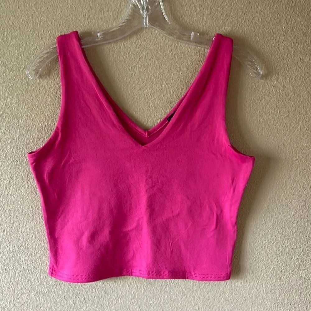 NEW Brit & Bri Pink Tank Top‎ - Picture 2 of 5